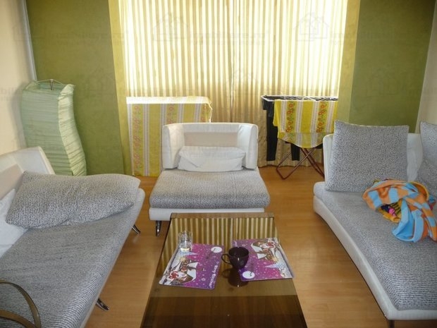 Camere, Central, Centru