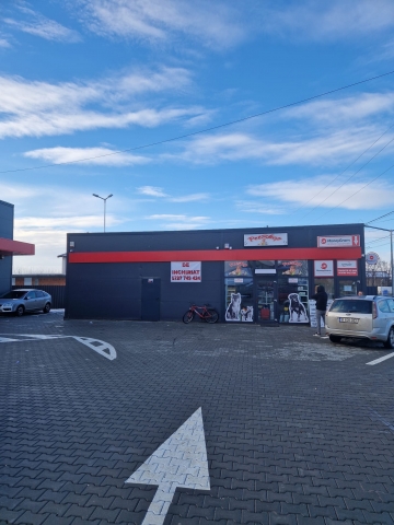 Comerciale, Frumusani, Megaimage