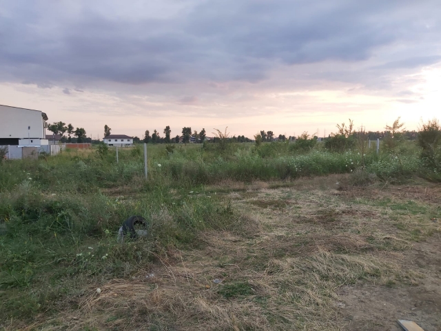 Pentru constructie spatii birouri-comerciale, soseaua CERNICA, sos. Cernica spre manastire