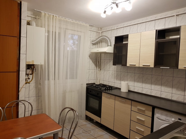 Apartament in blocuri, Berceni, Emil Racovita