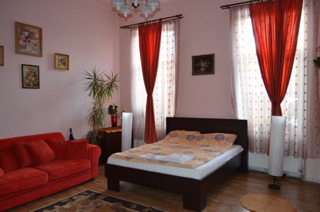 Garsoniere, centru, Piata Mihai Viteazu